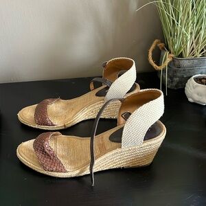 Strappy heeled sandals